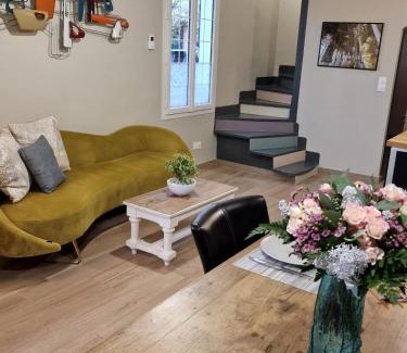 Fontainebleau Apartment | Bleautiful "Eugénie" Charmante Maison de ville