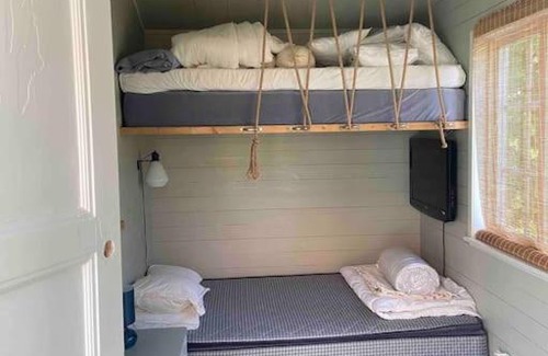 Finnholmen House | Blidö unikt hus nära vatten