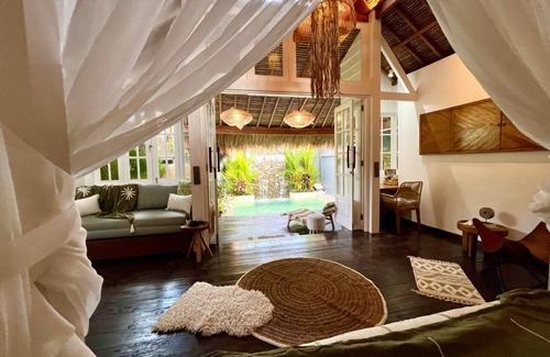 Selong Belanak House | " BLISS" A COUPLES ESCAPE TO LUXURY .nWhere luxury meets tranquility .n