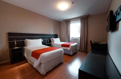 El Centro Hotel | Blissful Getaway! Comfortable Accommodation, Steps Away from Palacio Barolo