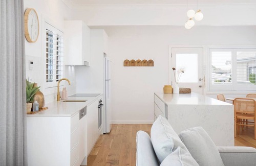 Merewether Cottage | Blissful Merewether Beach Cottage A Coastal Gem