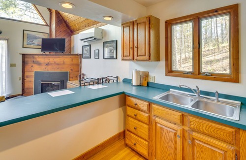 Mars Hill Apartment | Blissful North Carolina Mountain Vacation Rental!