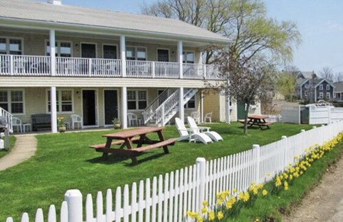 Block Island Resort | Block Island Resort - Great Location, sleeps 4