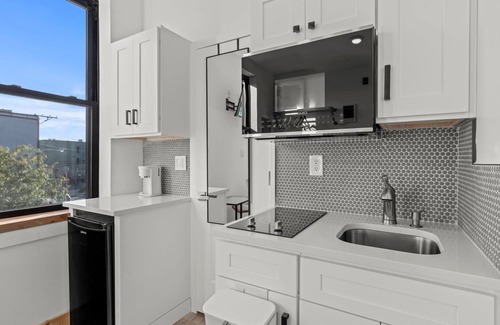 North Philadelphia West Apartment | Bloom Comfort Studio