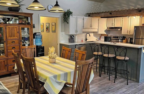 Picton Cottage | Bloomfield Garden Cottage-nCancellation-July 13-18