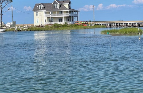 Ewell House | Blue Anchor Cottage at Smith Island MD Quaint & Charming Beach Cottage