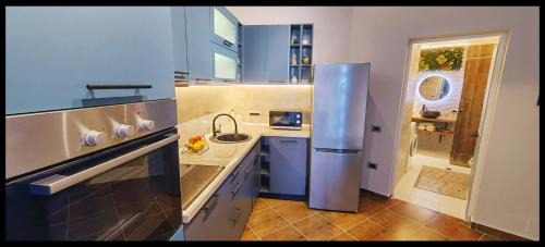 Golem Apartment | Blue Apartment Kamelia