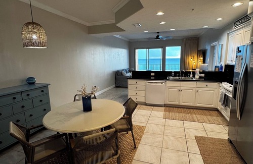 Lower Grand Lagoon Condo | Blue Bungalow 3rd Floor, Huge Beach Balcony, 2-BR 2-BA + Bunks, Treasure Island