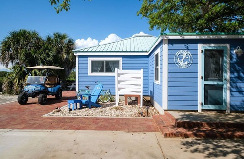 Cedar Key House | Blue Chair Key- Waterfront Home in Cedar Key!