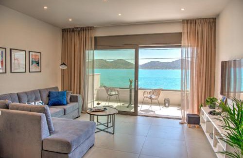 Mavrikiano Apartment | Blue Cove Infinity