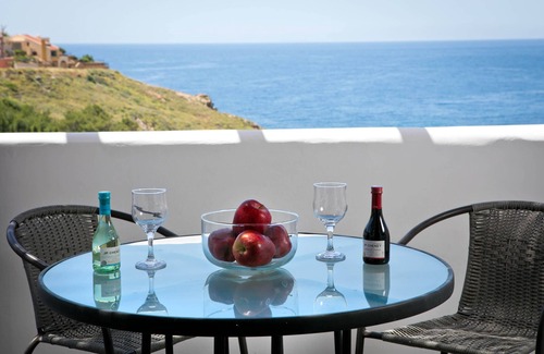 Kamari Apartment | Blue Dawn Kalymnos PREMIUM SUITE