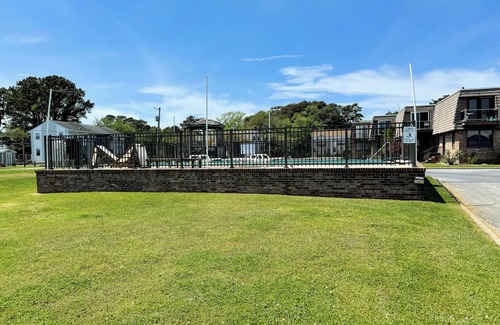 Chincoteague House | Blue Diamond - Water Access - Townhouse - Pool, No Linens provided