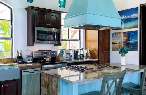 Great Cruz Bay Villa | Blue Dolphin Villa Great Cruz Bay FEATURING A NEW MASTER BEDROOM gorgeous views