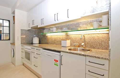 Vilassar de Mar Apartment | Blue fridge apartmen · Ideal for couples, near beach and well connected