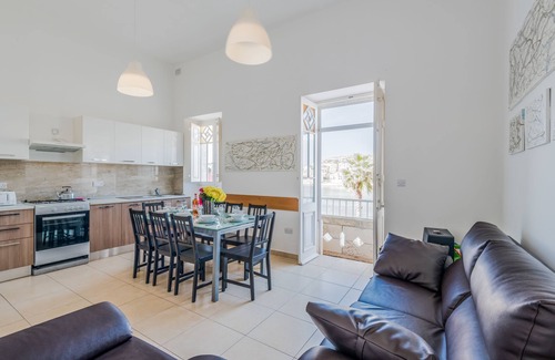 St. Paul's Bay Apartment | Blue Harbour 2 by Getaways Malta