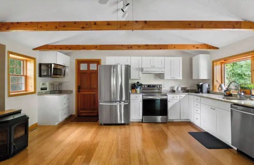 Valley Lee House | Blue Heron Retreat on the Water