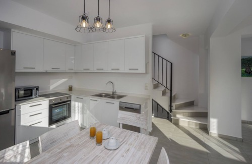 Lygaria Villa | Blue Hills Villas by Estia, White 3