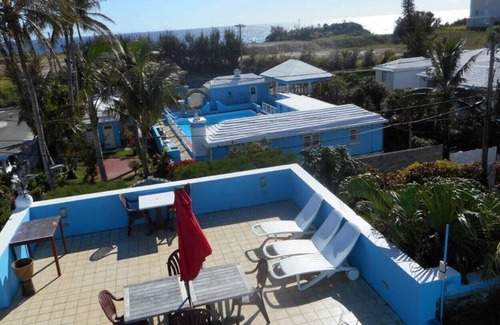 Hamilton House | Blue Horizon Guesthouse - Studio #12