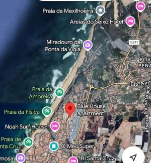 Praia de Santa Cruz Apartment | Blue House in Santa Cruz with Sea View