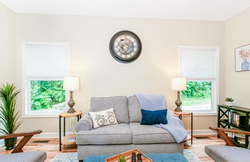West Side Historic District House | Blue House on Blythe