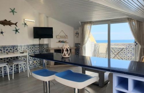 Sesimbra Apartment | BLUE HOUSE SESIMBRA with parking