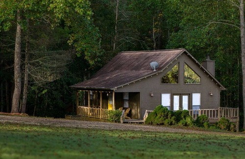 Blairsville Cabin | "Blue Jay": Mountain View Cabin! 5mi to Town
