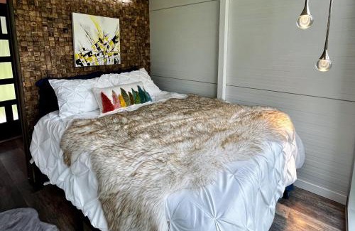 Custer House | Blue Jay Outpost