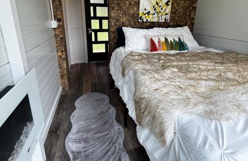 Custer House | Blue Jay Outpost