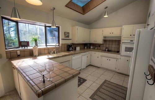 Incline Village House | Blue Laulea 2 Bedroom Home by RedAwning
