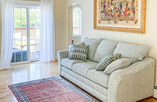 Belfast House | Blue Loon - Whole House