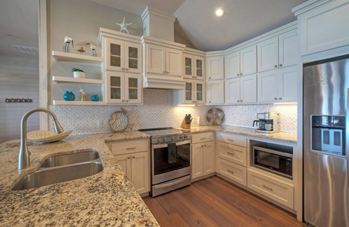 Old Town House | Blue Marlin at Trout Street | Balcony w/Marina Views | Walk to Port A Nightlife
