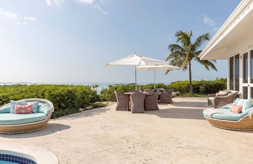 Exuma Villa | Blue Moon Villa at Fowl Cay