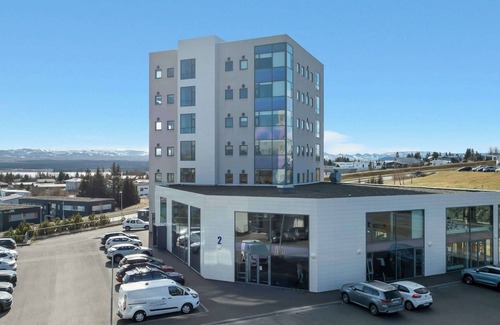 Kopavogur Apartment | Blue Mountain Apartments - Corner Studio with View