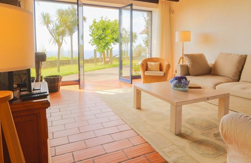 Mosteiros Cottage | Blue OceanView Relaxing Cottage