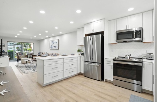 Royal Harbor Condo | Blue Pointe 2 BDRM/2 Bath Canal Front