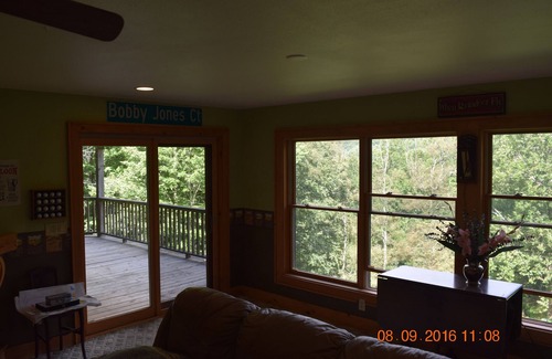 Canton House | Blue Ridge Mountain Getaway In Springdale Country Club (Gated Community)