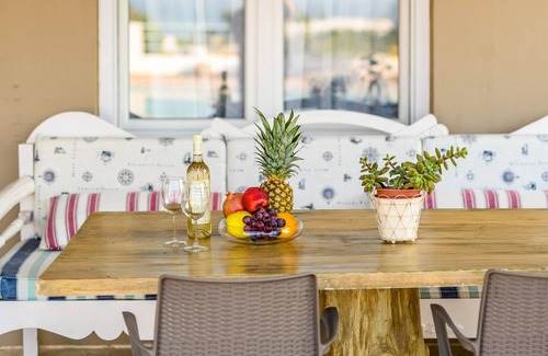 Agkisaras Apartment | Blue sea apartment. Pool and sea view .