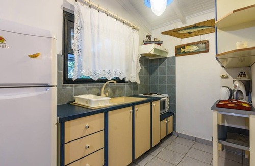 Aipeia House | Blue Seaside Retreat - Fully Equipped Garden Gem