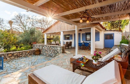 Aipeia House | Blue Seaside Retreat - Fully Equipped Garden Gem