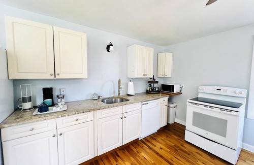 Dalbys House | Blue Skies Hideaway - Just 5 miles away from downtown Cape Charles