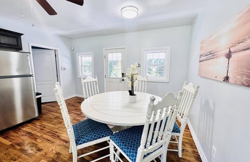 Dalbys House | Blue Skies Hideaway First Floor - Just 5 miles away from downtown Cape Charles