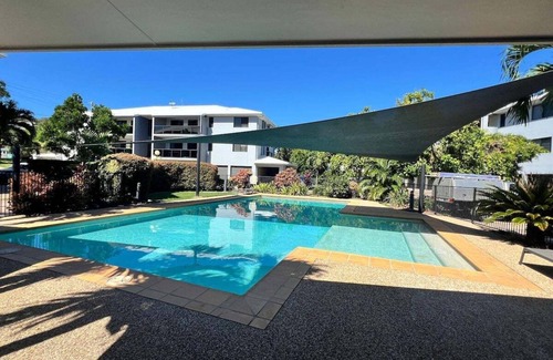 Douglas Apartment | Blue Sky Gardens - minutes to JCU University and T