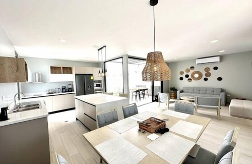 Punta Blanca Villa | Blue Villa v3 in Punta Blanca · 3 bedrooms · 7 beds · 3 baths