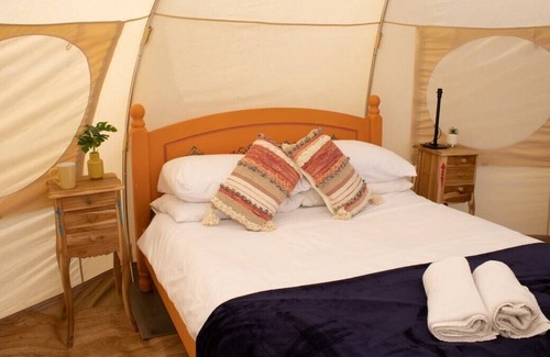 Dormston Apartment | Bluebell - Bell Tent in Dormston