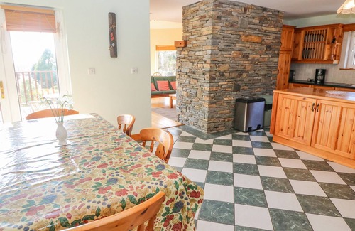 Ballydehob Cottage | BLUEBELL HOUSE AND GARDENS, pet friendly in Ballydehob, County Cork