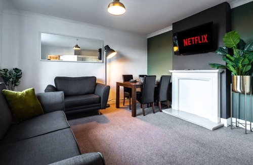 Southampton House | Bluebell House Ideal for Long Stays!