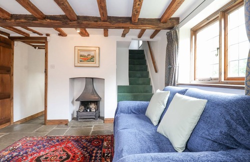 Kettleburgh Cottage | BLUEBELL, pet friendly, with a garden in Framlingham
