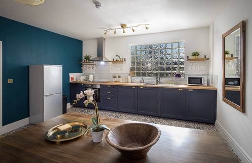 North Shore Apartment | Blueberries Apartment 2 by Sasco
