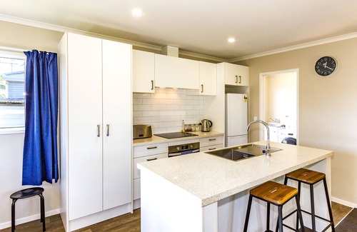 National Park Village House | Bluebird Day - National Park Holiday Home
