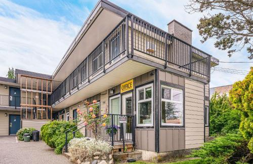 Regional District of Nanaimo Hotel | Bluebird Motel